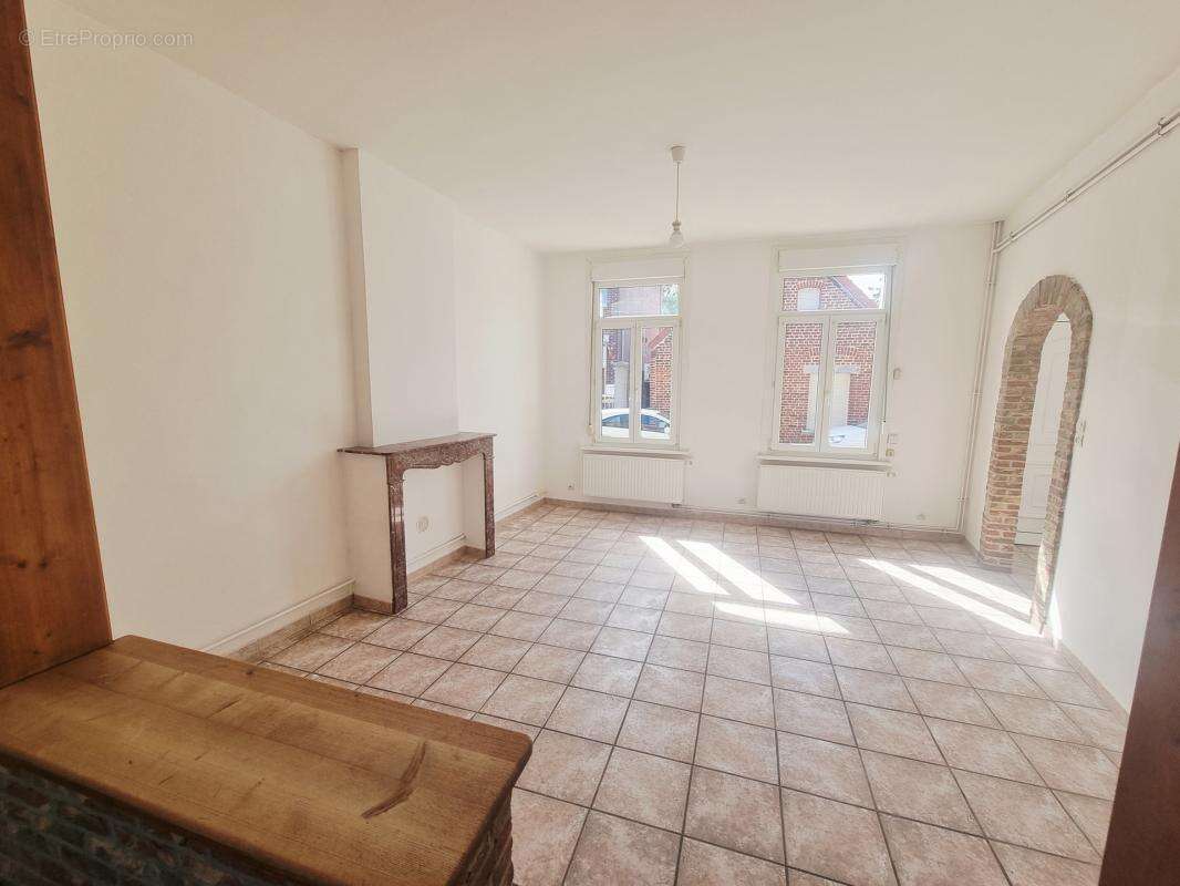 Maison semi-individuelle, 3 chambres, terrasse et jardin - photo 3