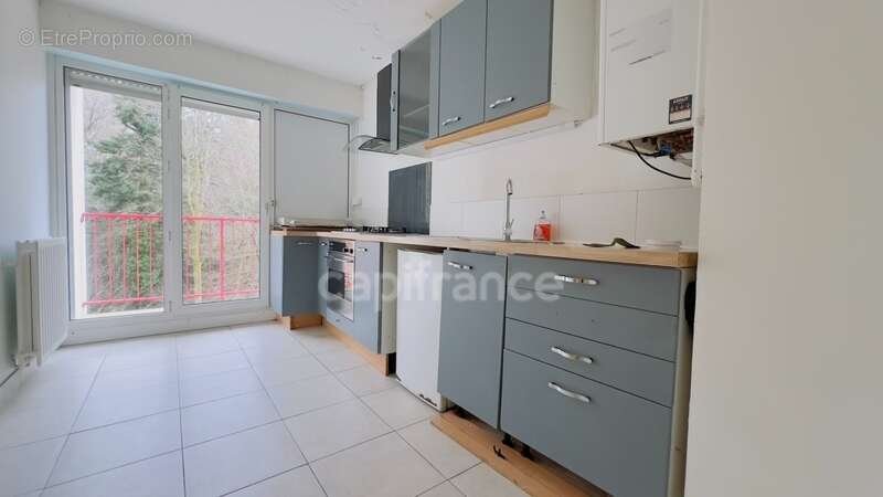 Quimper Ouest - Appartement T4 de 78 m² habitable - 1 loggia - Une terrasse - Cave - photo 2