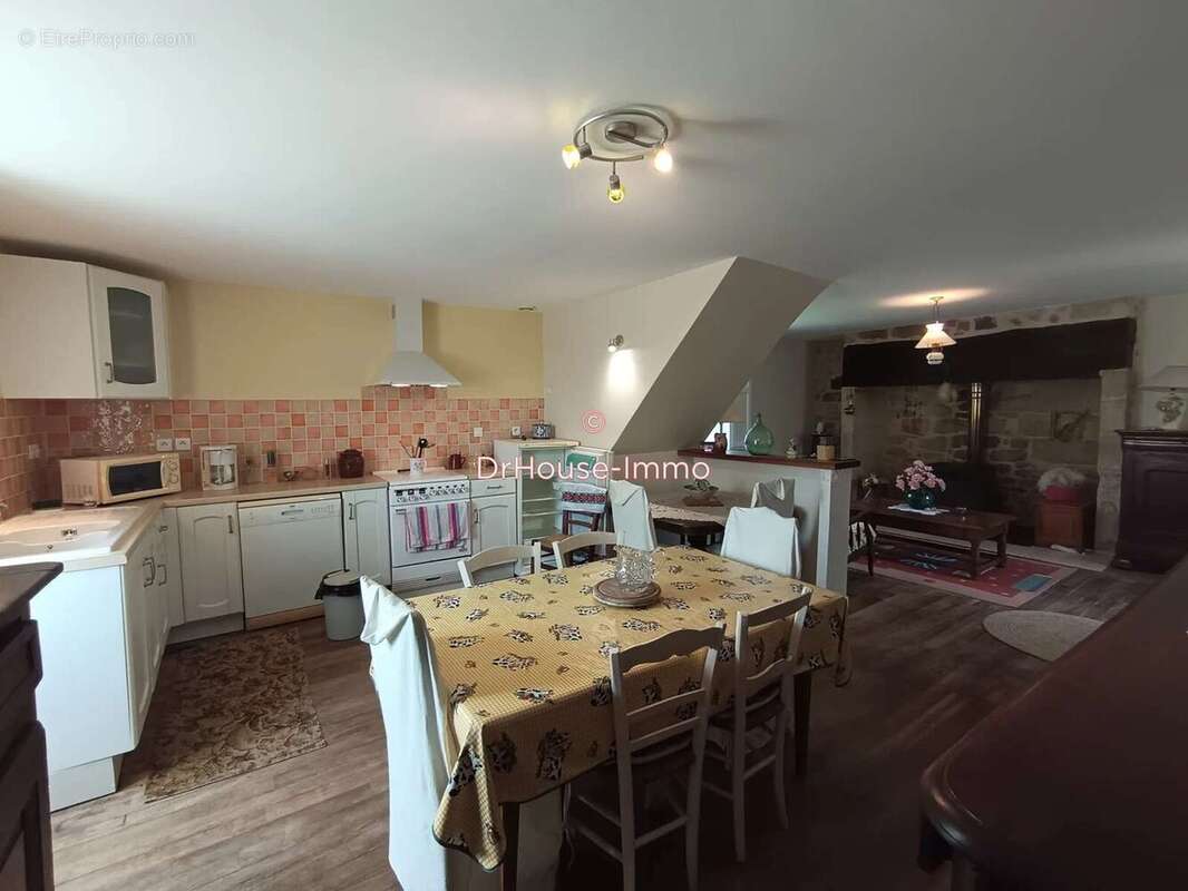 Maison à SEGONZAC