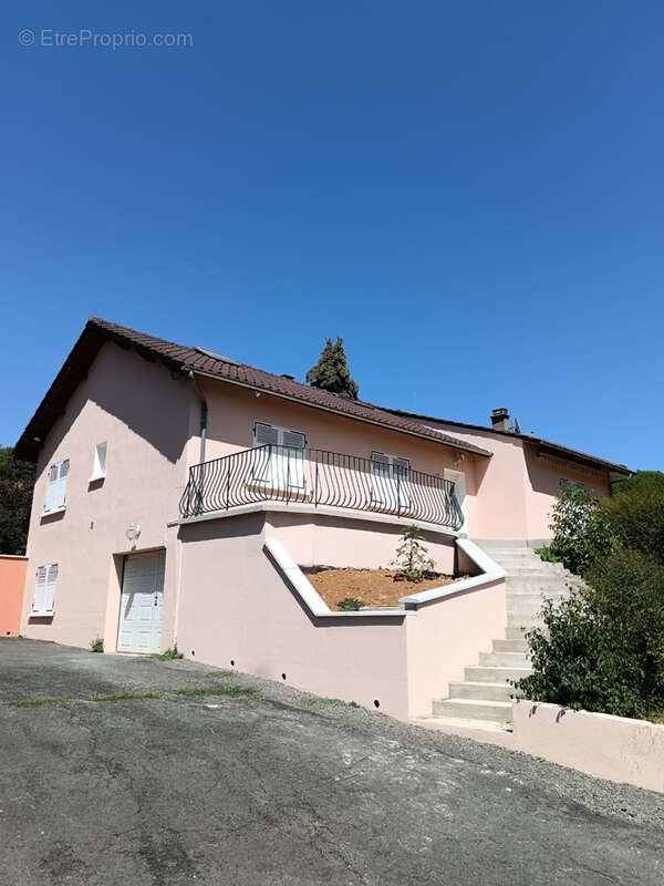 Maison 130 m² à Laps  - photo 46