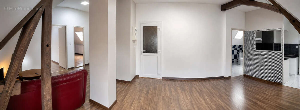 Immeuble de 14 pièces de 350 m² à Beaulieu-sur-Loire - photo 13