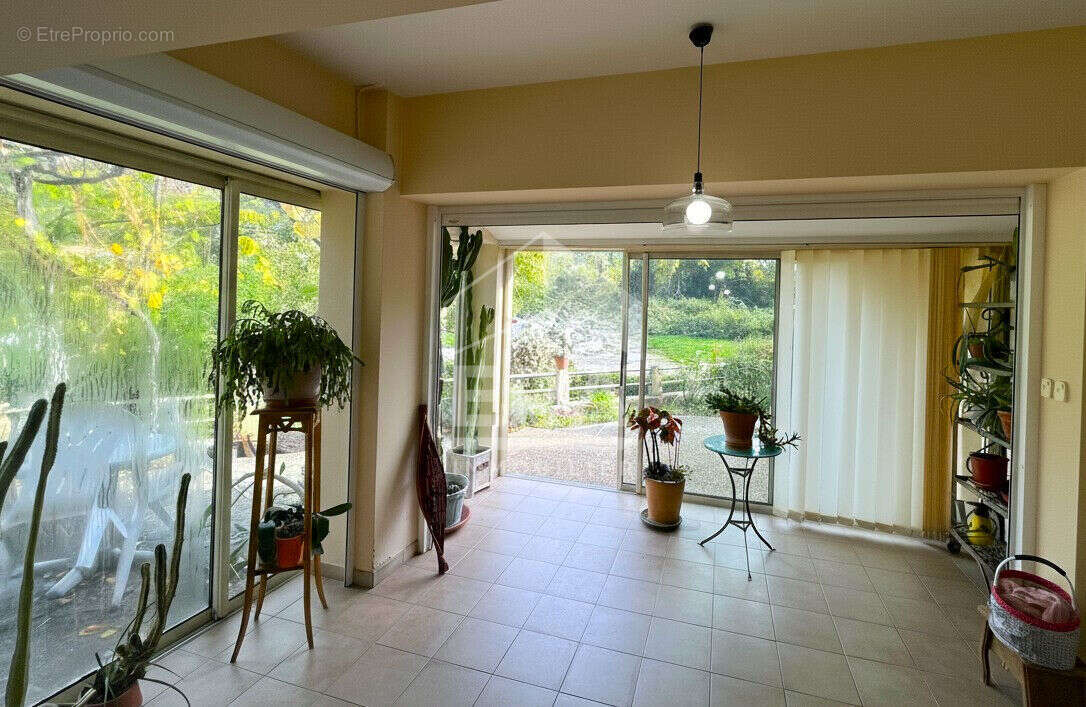 Maison à PERNES-LES-FONTAINES