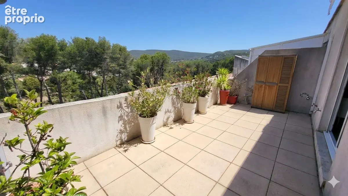 La Ciotat quartier  Peymian ? Grand T2/3 en Duplex 76 m² avec 2 Terrasses (33 m²) et Box fermé - photo 7