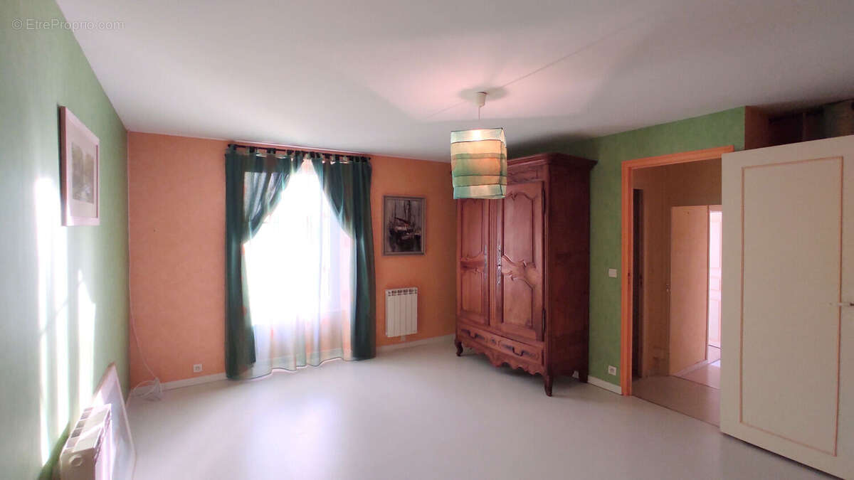 Maison à SAINT-SAUVEUR