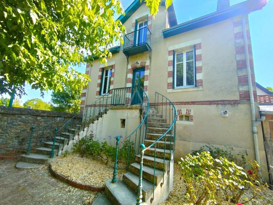 Maison à MORANNES