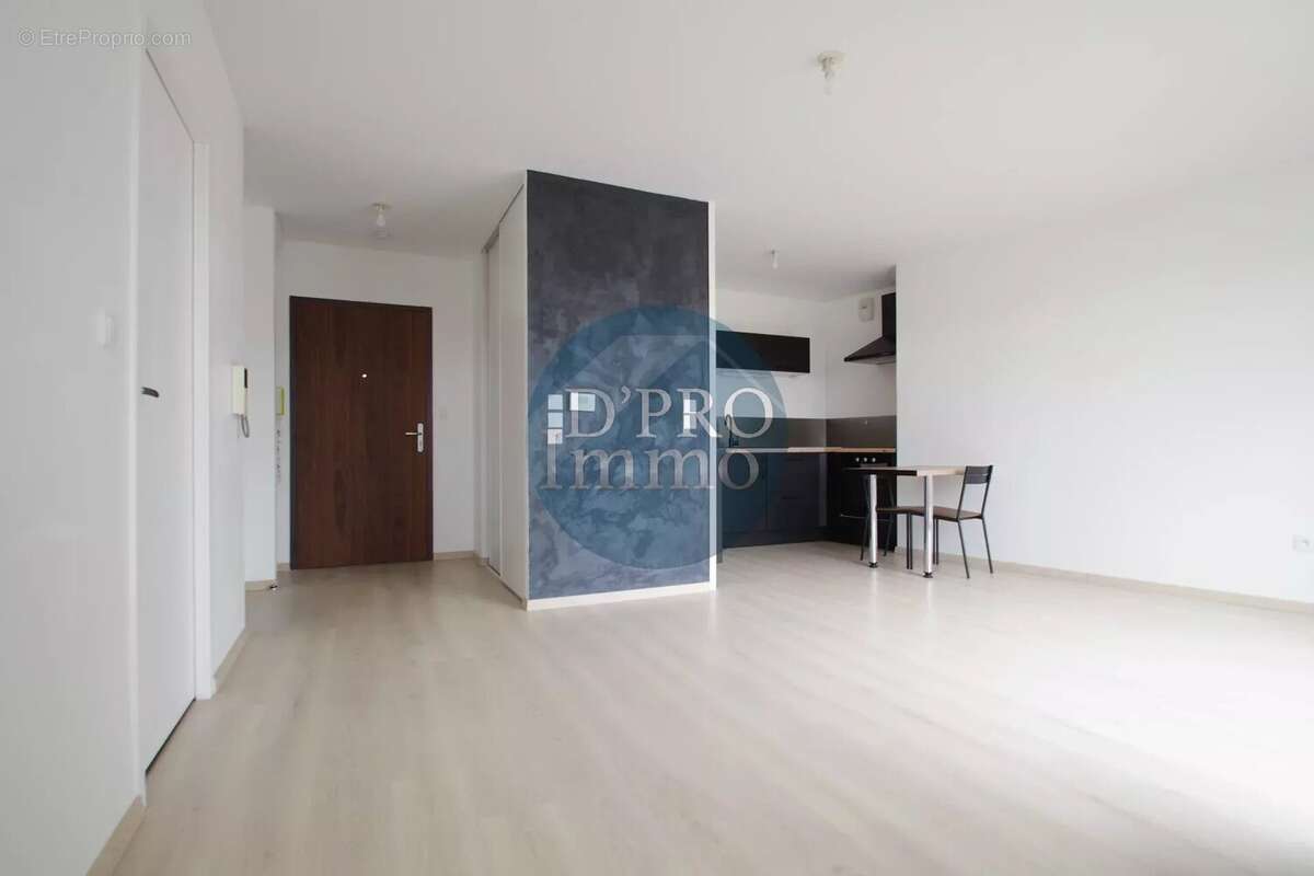 Appartement à SAINT-SEBASTIEN-SUR-LOIRE