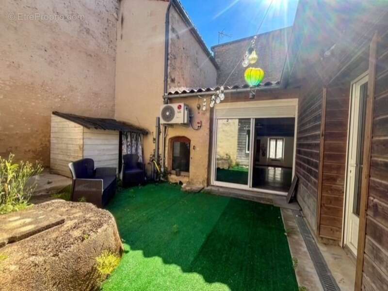 Maison de plain-pied lumineuse avec patio – 100 m² – Aucun travaux à prévoir - photo 2