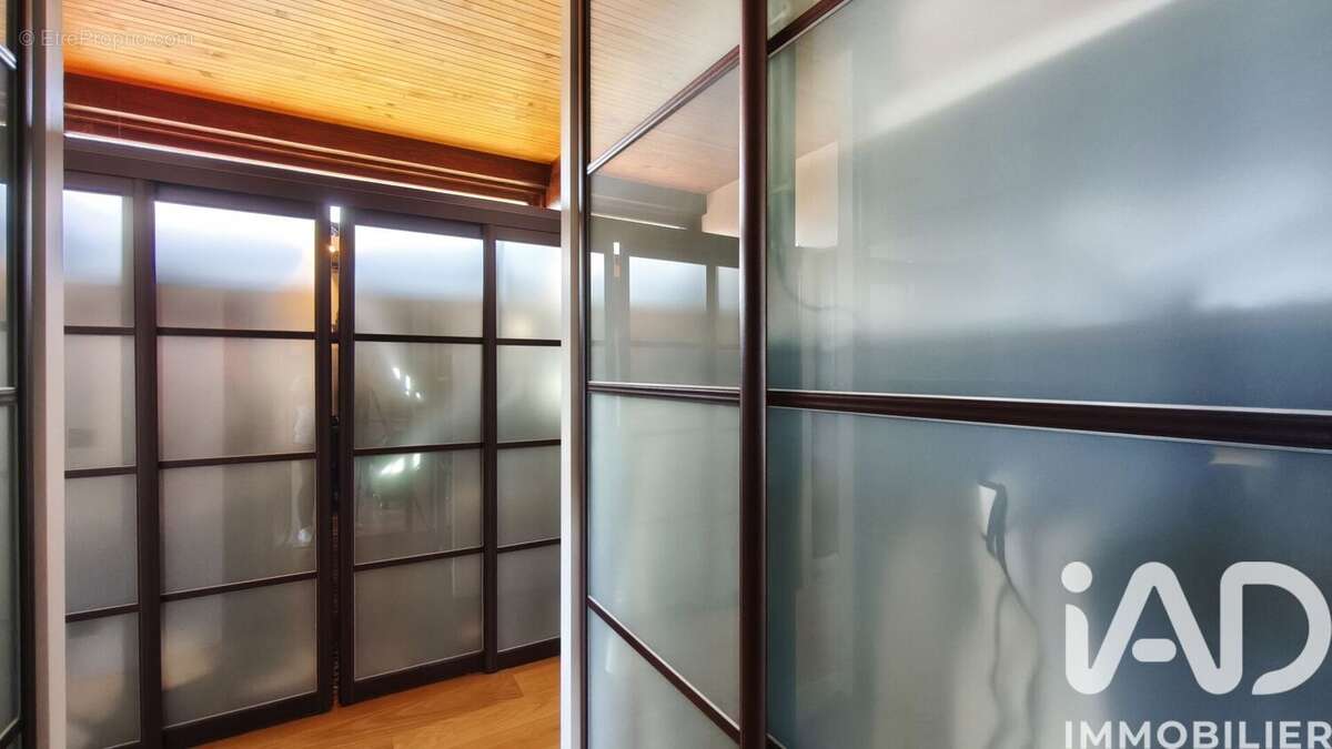 Maison 226 m² à Apinac  - photo 8
