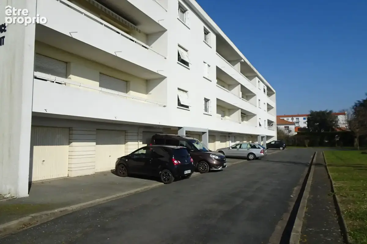 Rochefort - Grand Appartement T5 avec garage et balcon privatif - photo 1