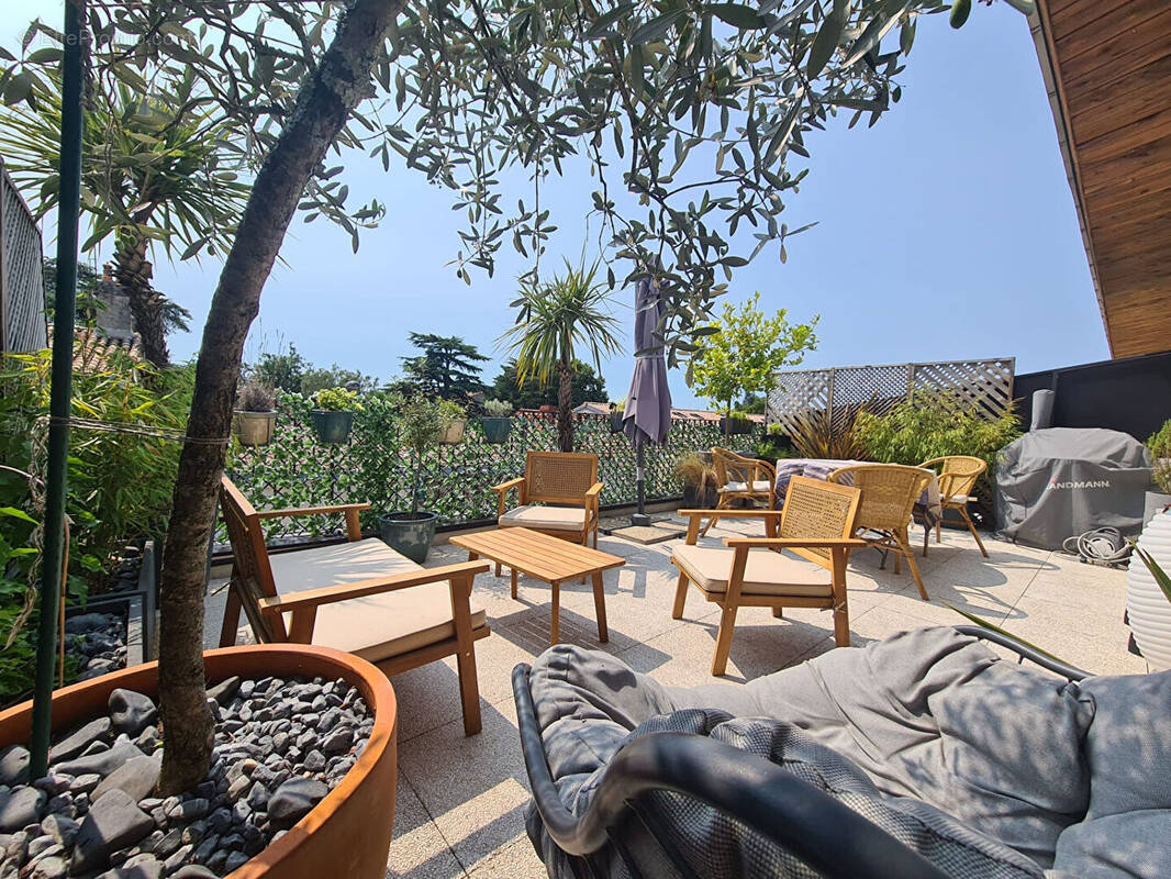 Appartement à BORDEAUX