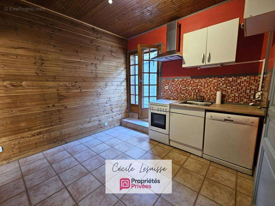 Maison 4 pièces avec terrasse, petit jardin et espace de stationnement - photo 4