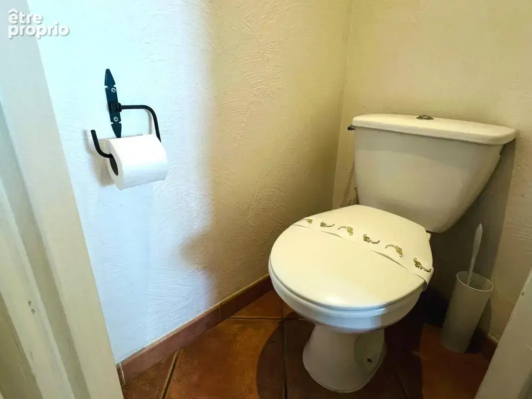 Appartement à vendre 1 pièces GREOUX LES BAINS (04) - photo 8