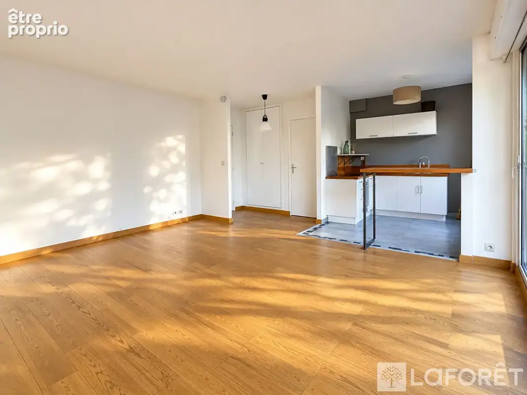 Sèvres ? 2 pièces de 43 m² avec 2 balcons, cave et parking - photo 6