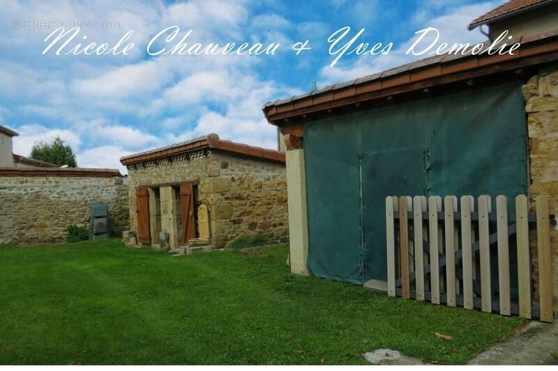 Maison à VERNET-LA-VARENNE