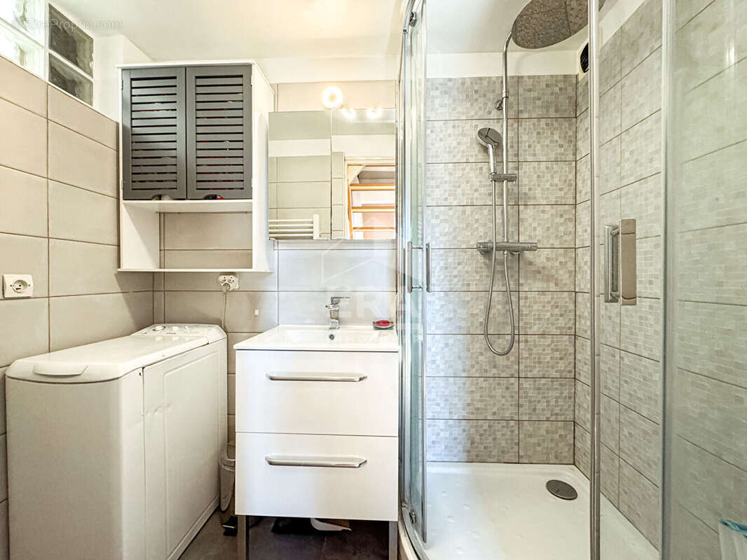Appartement à SARTROUVILLE