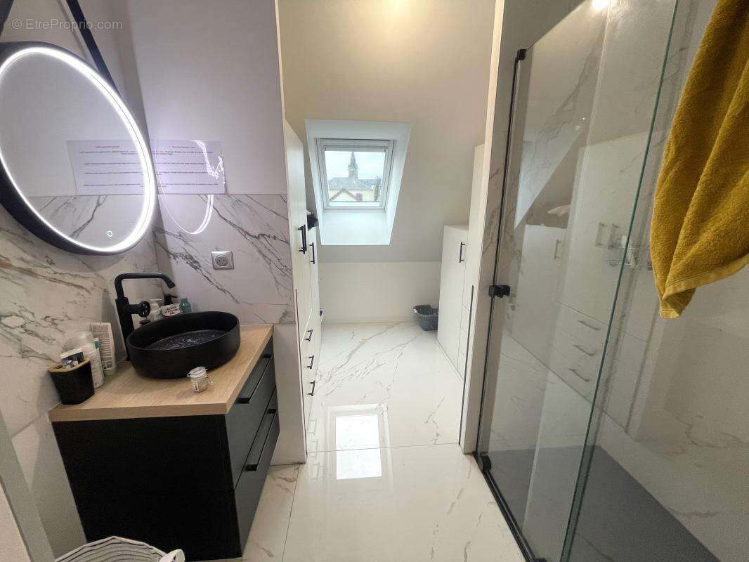 Maison à ROSNY-SUR-SEINE