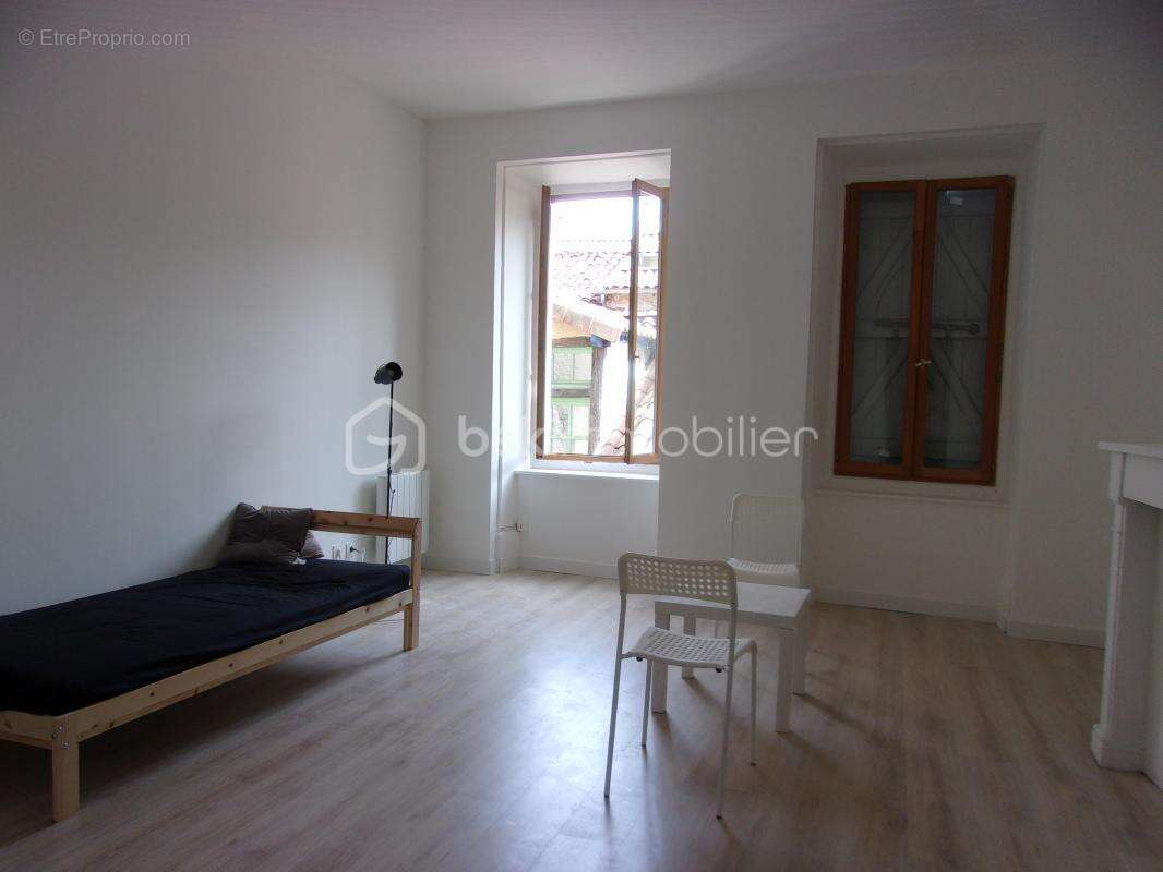 Appartement à VILLEFRANCHE-DE-ROUERGUE