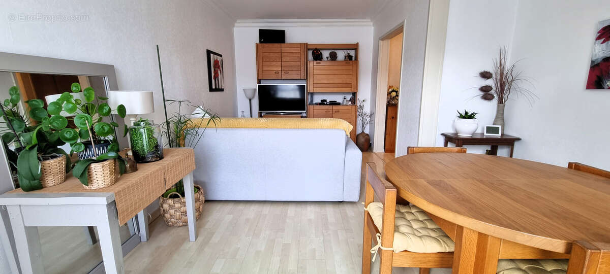 Spacieux appartement dans un environnement calme et verdoyant - photo 2