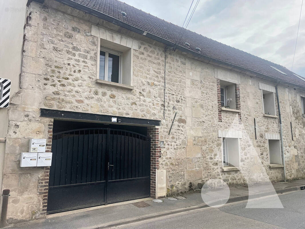 Appartement à BETHISY-SAINT-MARTIN