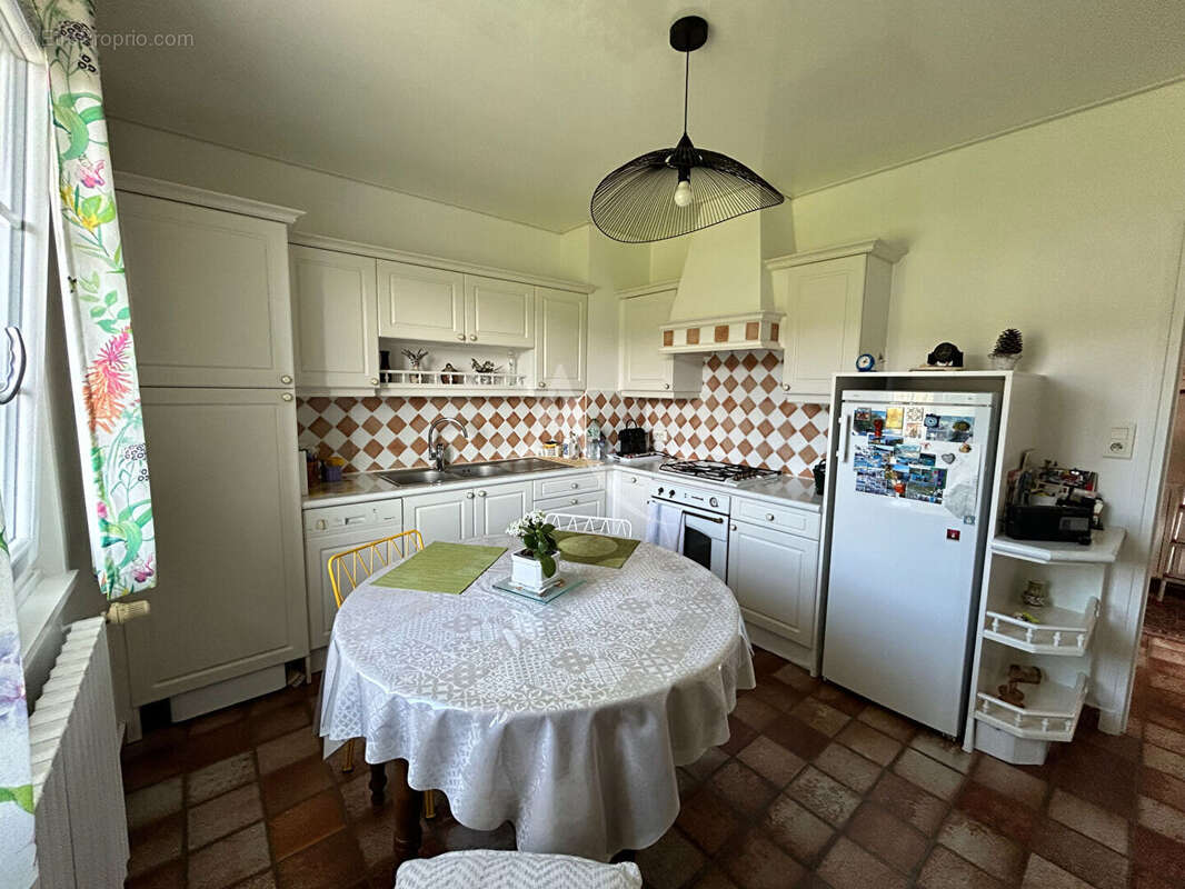 Maison à SAINT-MARTIN-BELLE-ROCHE