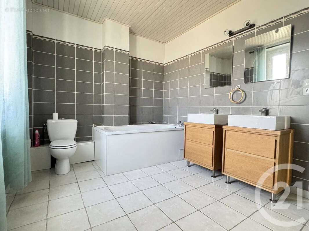 Maison 165 m² à Le Mesnil-Simon  - photo 9