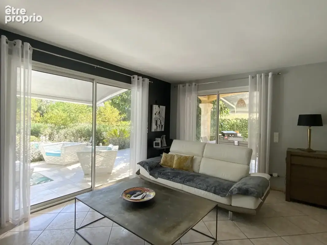 Villa avec piscine aux portes d'un village avec commerces, à 3 km d'Uzès. - photo 18