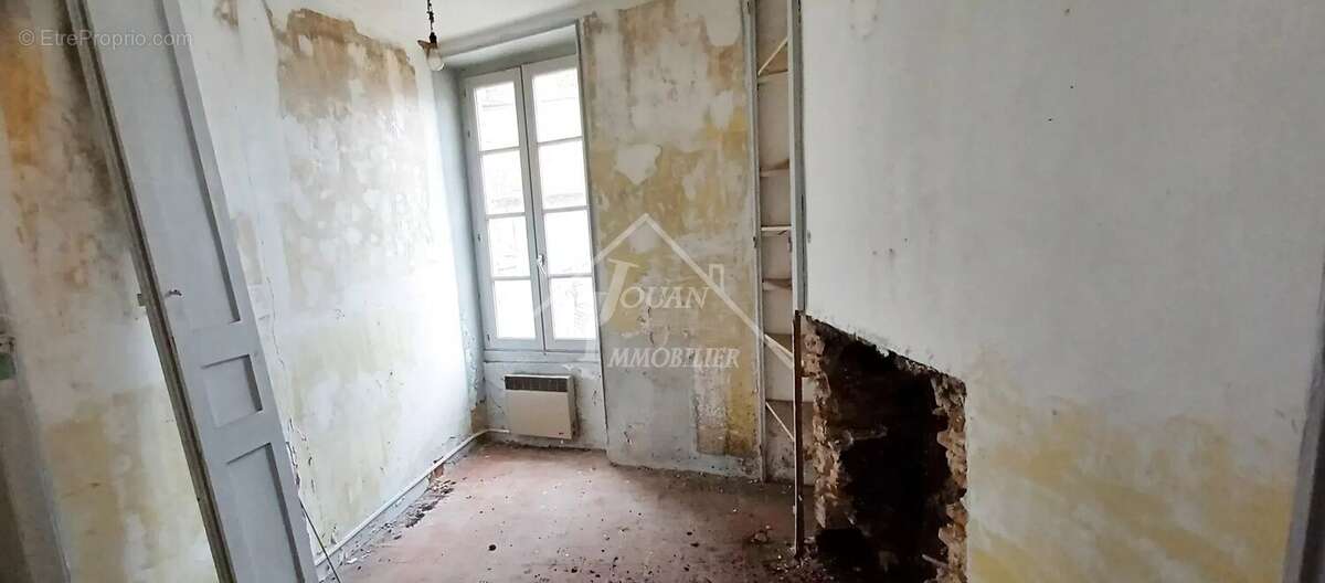 Appartement à BOURBON-L'ARCHAMBAULT