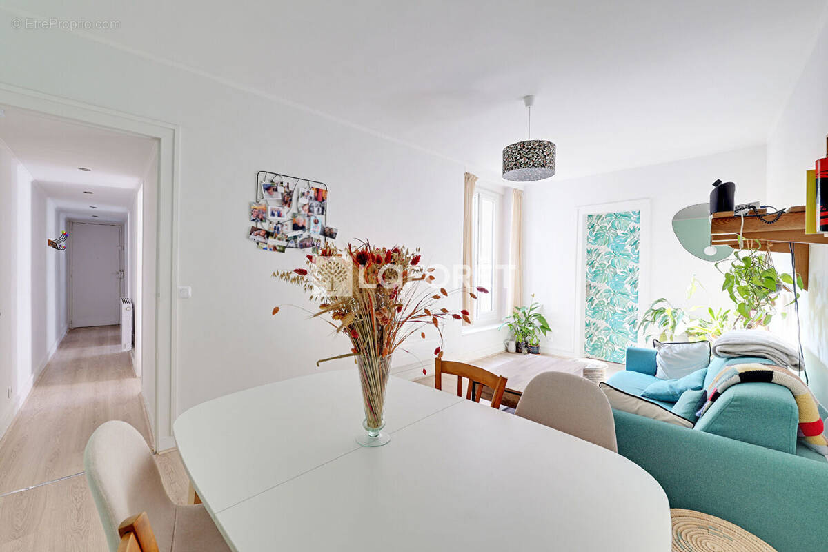 Appartement à PARIS-14E