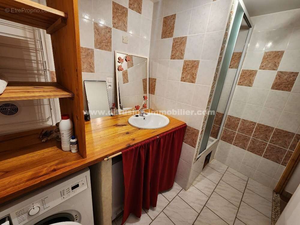 Maison à LE LAUZET-UBAYE