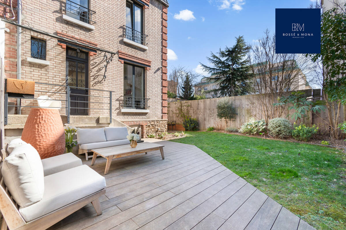 Maison à LA GARENNE-COLOMBES