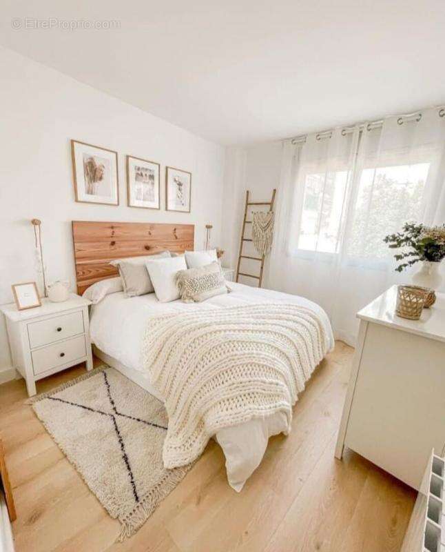 Appartement à VILLENEUVE-LES-AVIGNON