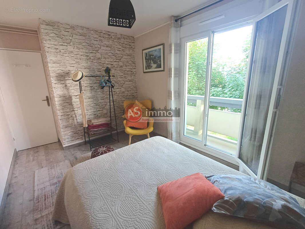 Appartement à GREGES