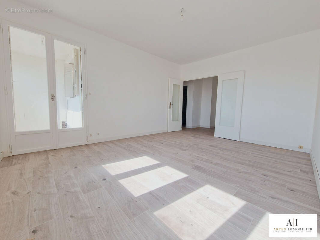 Appartement 69 m² à Montelimar  - photo 8