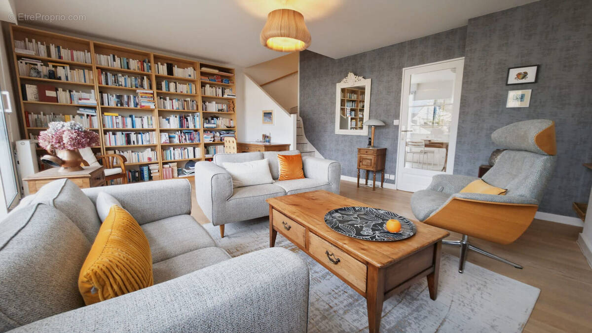 Appartement à LE RHEU