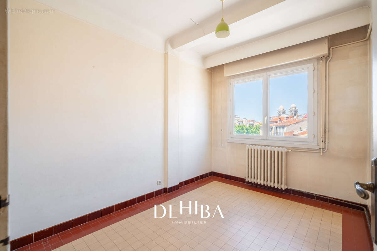 Appartement à MARSEILLE-2E