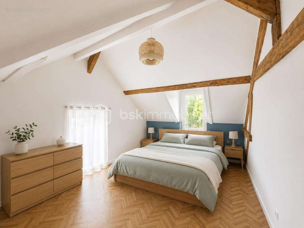 Maison à BUSSY-SAINT-GEORGES