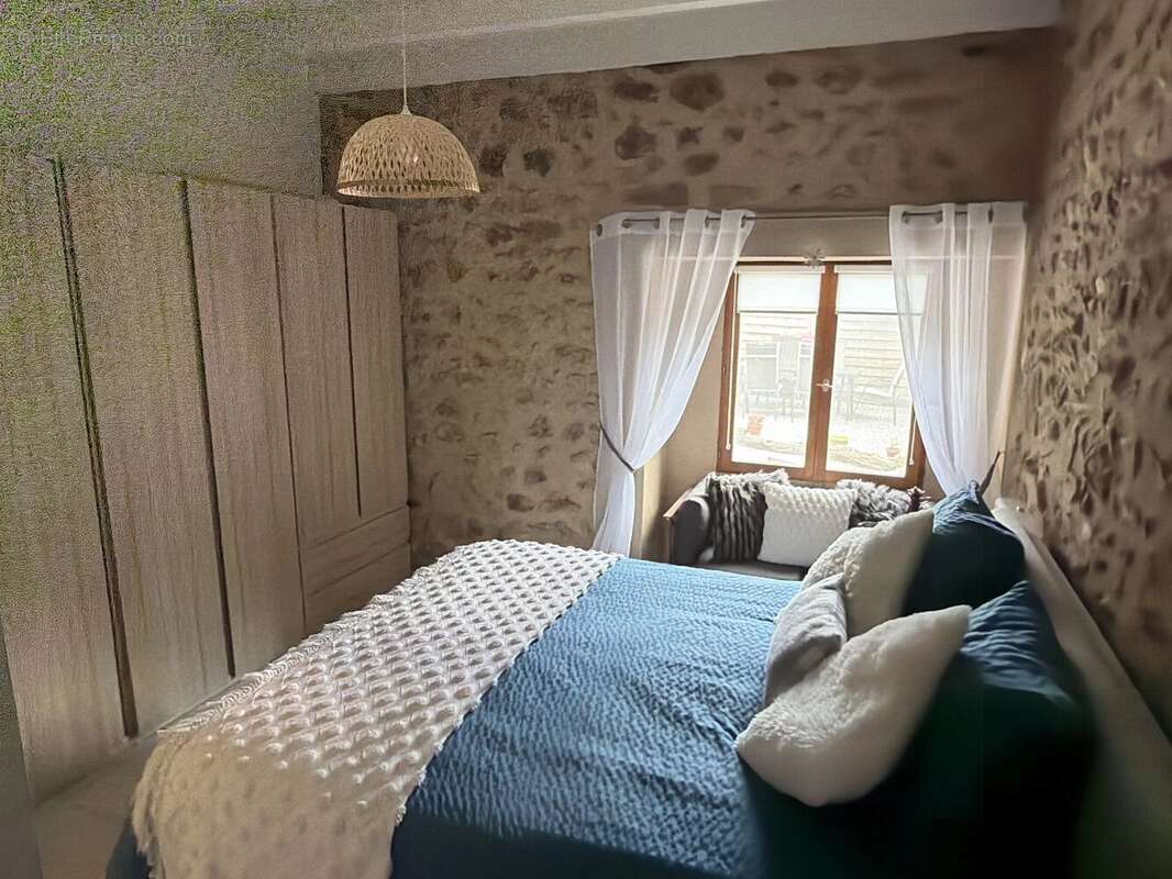 Une charmante maison individuelle offrant une vue magnifique - photo 10