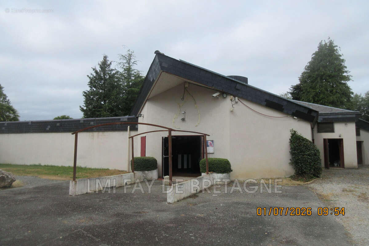 Commerce 640 m² à Maure-De-Bretagne  - photo 3