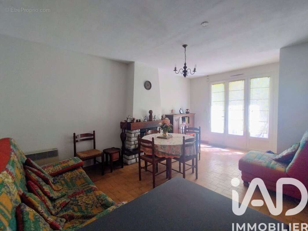 Photo 5 - Maison à ASSE-LE-RIBOUL