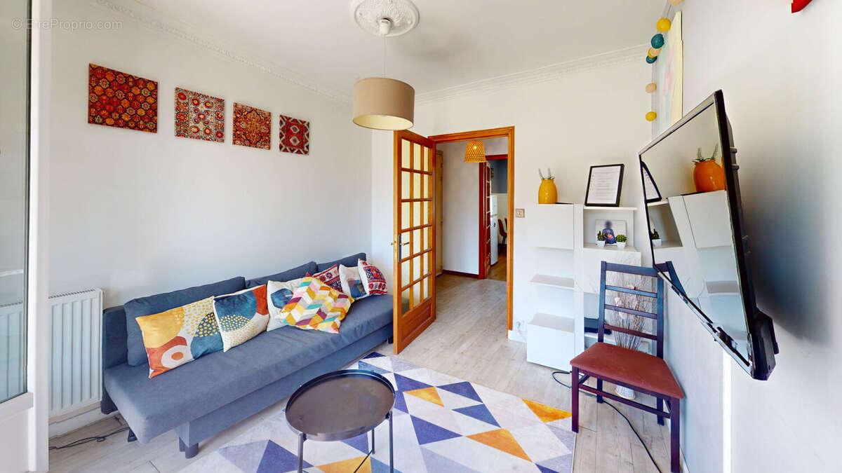 Appartement à SAINT-MARTIN-D'HERES
