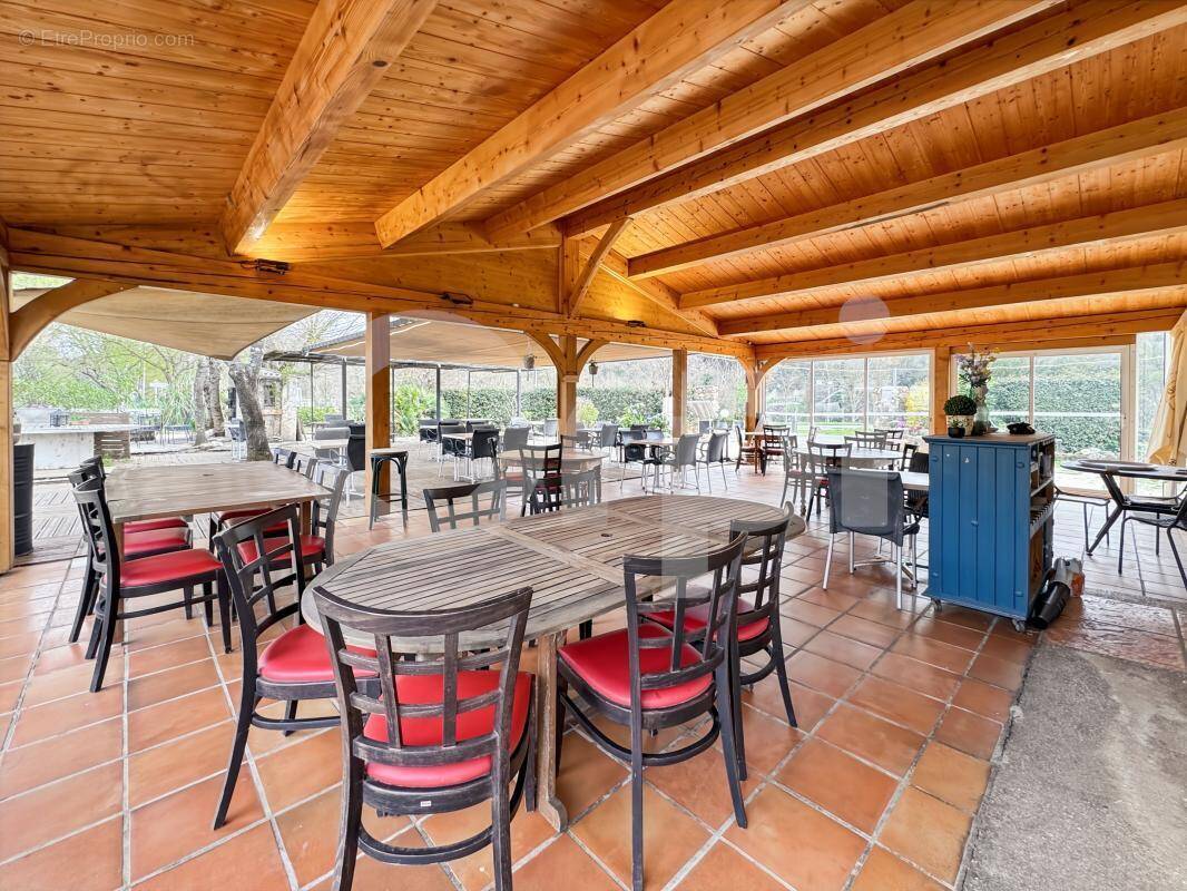 Commerce à COLLOBRIERES