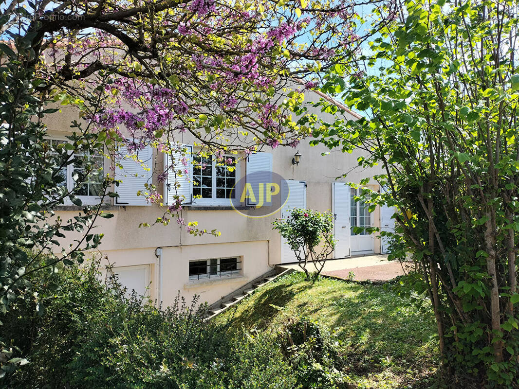Maison à FOURAS