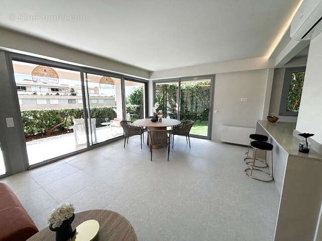 Appartement à VILLEFRANCHE-SUR-MER