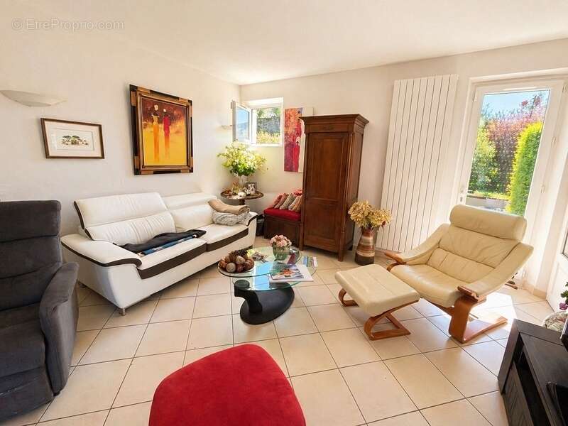 Appartement à VAULNAVEYS-LE-HAUT