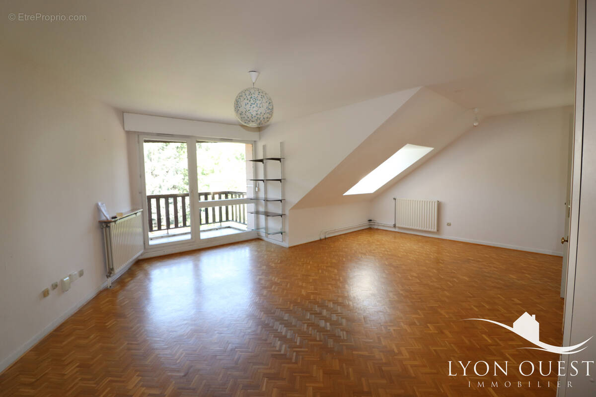 Appartement à CHARBONNIERES-LES-BAINS