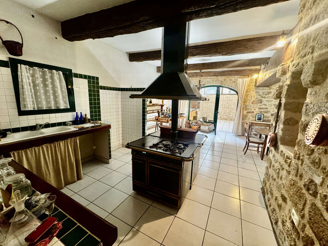 Mas provençal 356 m2 - photo 10
