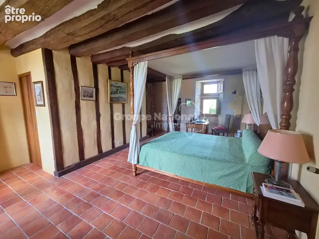 Maison de caractère XVème rénovée; 192 m² ; 5 ch;  Terrain 2 566 m² sans vis-à-vis - photo 11