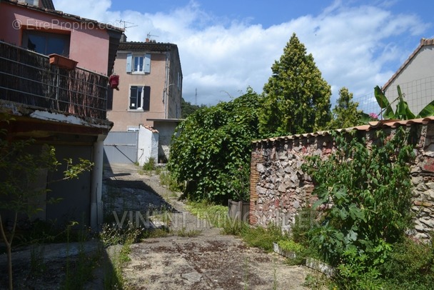 Appartement à LE TEIL