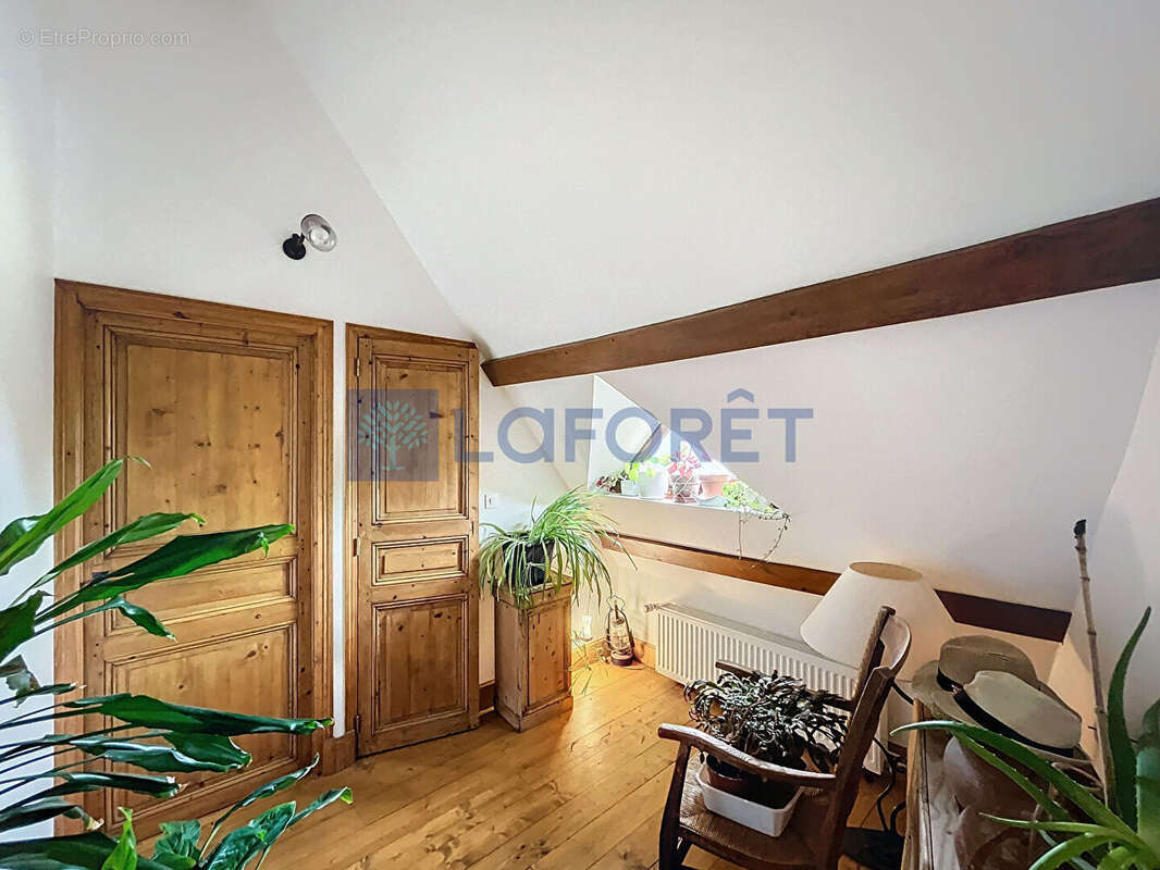 Maison à SAINT-OUEN-D'ATTEZ