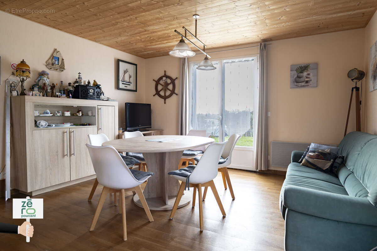 Maison à SAINT-HILAIRE-LA-FORET